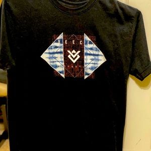 Black Men’s small Veece shirt